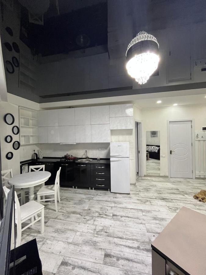 Kobi Apartments Тбилиси Экстерьер фото